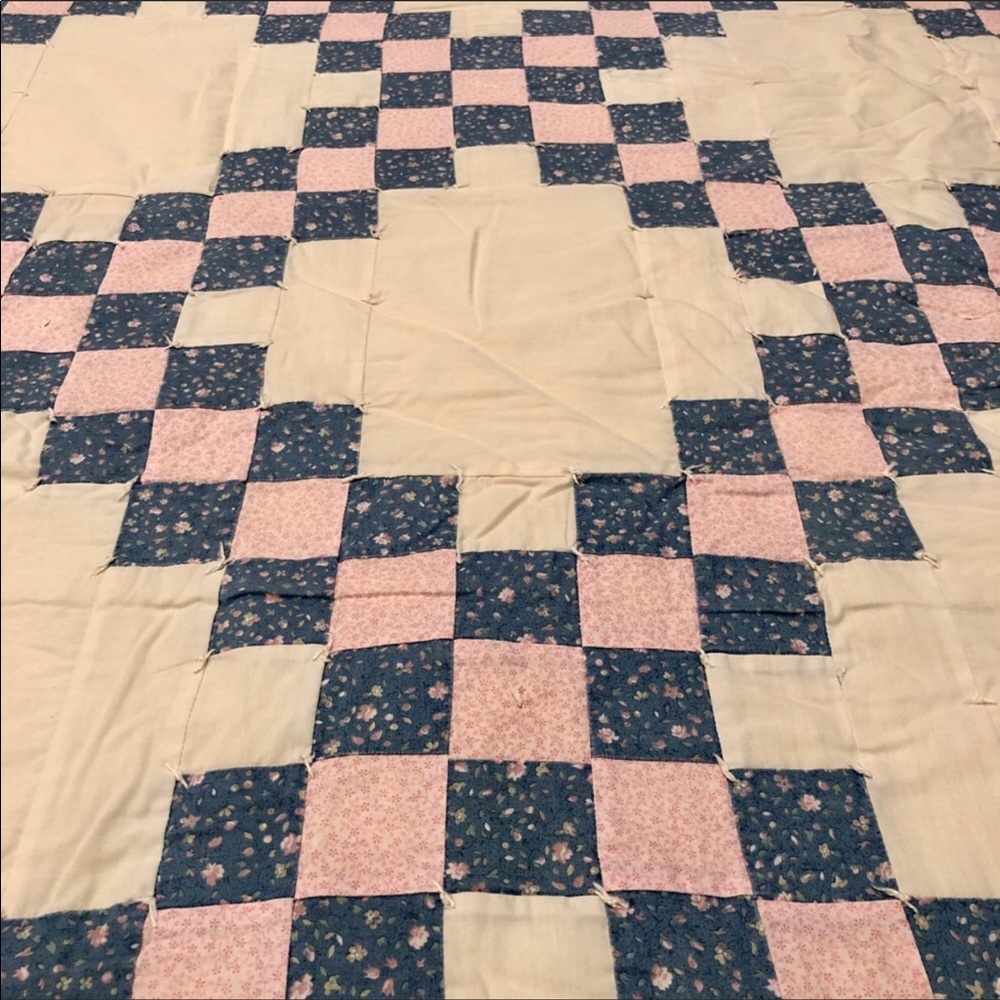 VTG💗💙Handmade Patchwork Quilt Solid Ivory Back